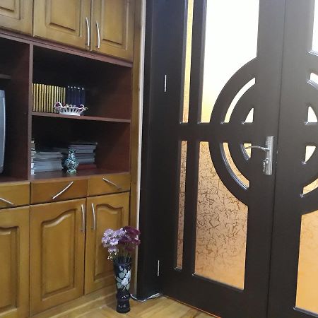 巴统Madona'S House公寓 外观 照片