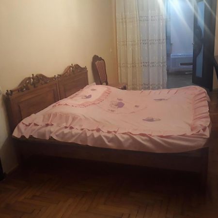 巴统Madona'S House公寓 外观 照片